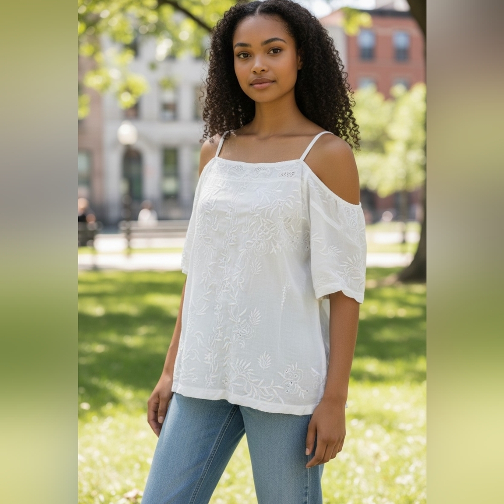 Lucky Brand White  Embroidered Lacy Top Cold Shoulder Feminine Blouse Summer